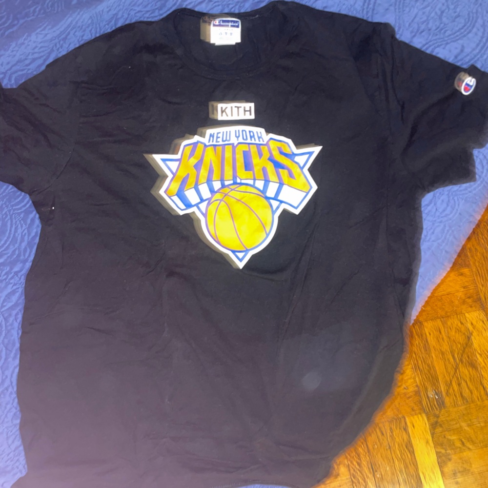 Kith Black New York Knicks Tee - Gameday giveaways at Kith Night at MSG